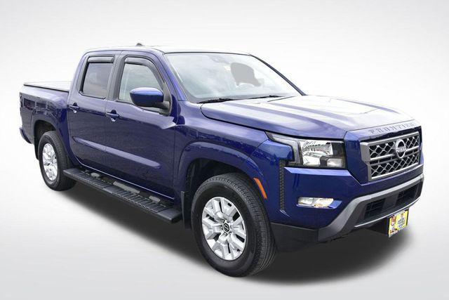 Photo of 2022 Deep Blue Pearl Nissan Frontier