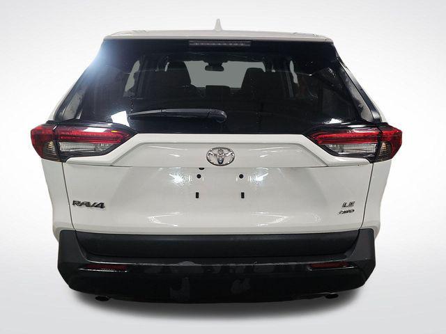 Photo of 2024 Ice Cap Toyota RAV4