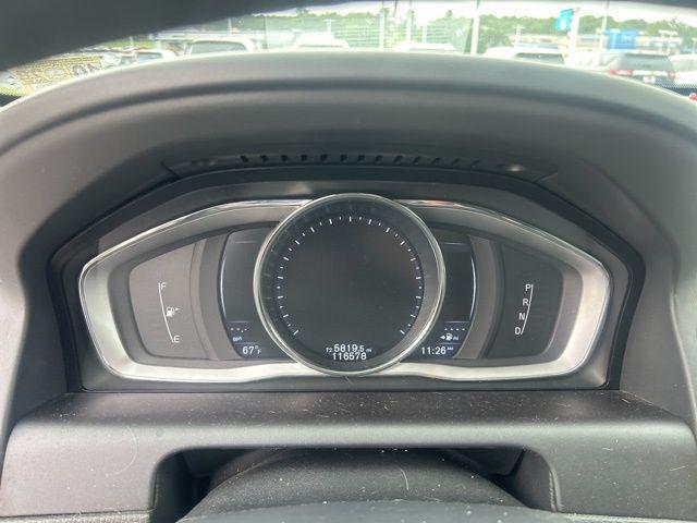Photo of 2016 Bright Silver Metallic Volvo XC60