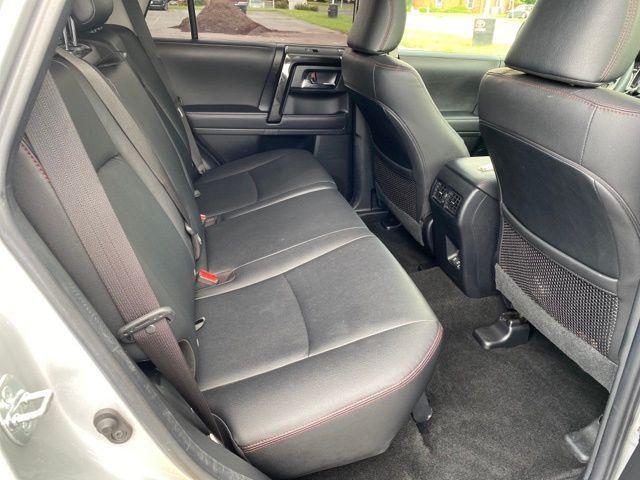 Photo of 2022 Classic Silver Metallic Toyota 4Runner