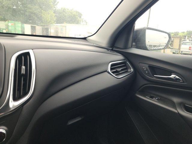 Photo of 2023 Mosaic Black Metallic Chevrolet Equinox