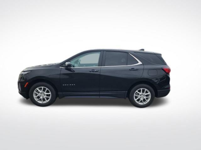 Photo of 2023 Mosaic Black Metallic Chevrolet Equinox