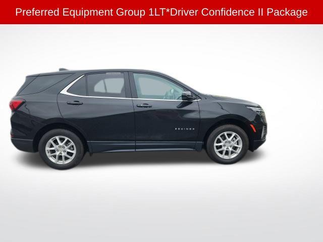 Photo of 2023 Mosaic Black Metallic Chevrolet Equinox