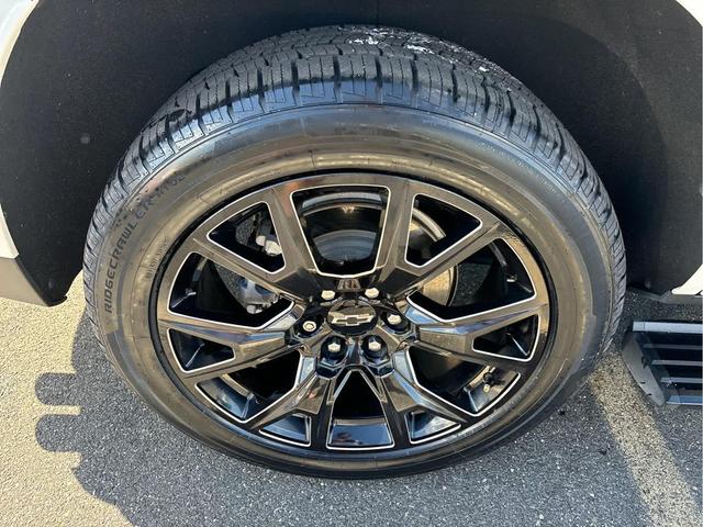 Photo of 2023 Iridescent Pearl Tricoat Chevrolet Tahoe