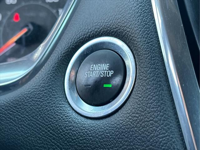 Photo of 2022 Northsky Blue Metallic Chevrolet Traverse