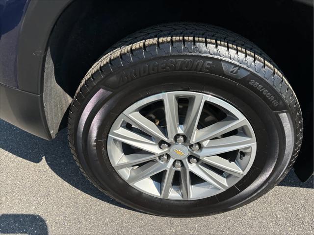 Photo of 2022 Northsky Blue Metallic Chevrolet Traverse