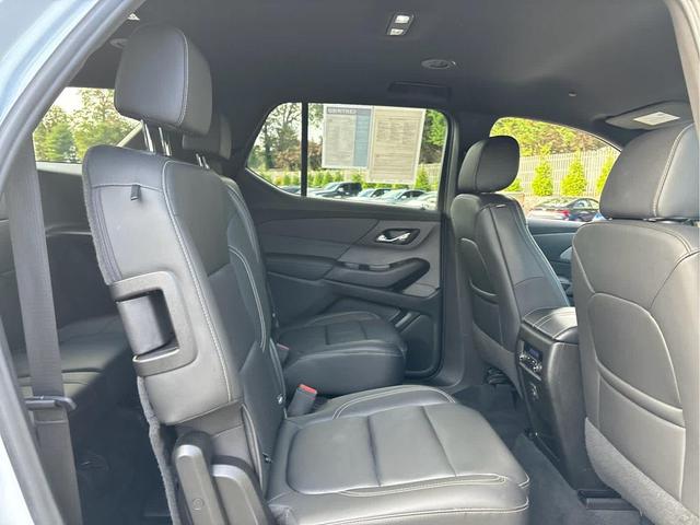 Photo of 2023 Summit White Chevrolet Traverse