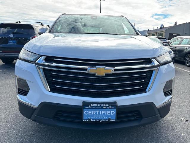 Photo of 2023 Summit White Chevrolet Traverse