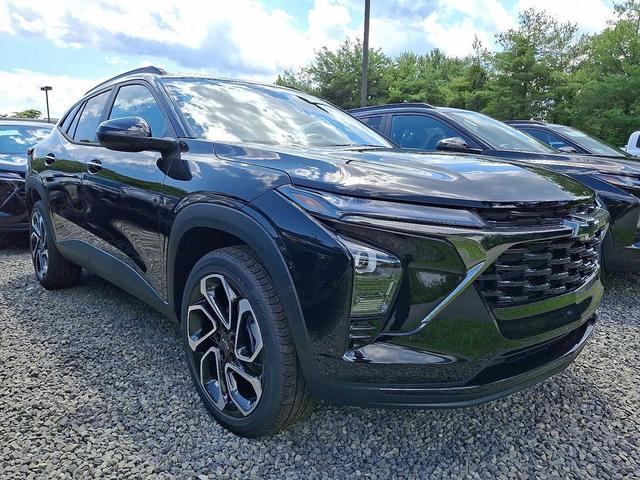 Photo of 2025 Mosaic Black Metallic Chevrolet Trax