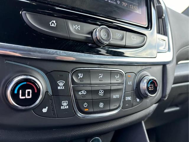 Photo of 2023 Mosaic Black Metallic Chevrolet Traverse