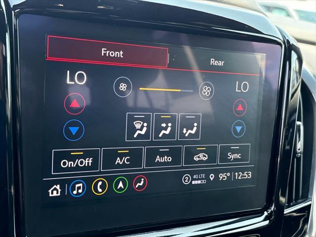 Photo of 2023 Mosaic Black Metallic Chevrolet Traverse
