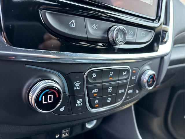 Photo of 2023 Mosaic Black Metallic Chevrolet Traverse
