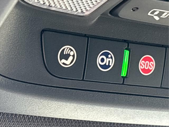 Photo of 2023 Mosaic Black Metallic Chevrolet Traverse
