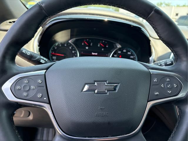 Photo of 2023 Mosaic Black Metallic Chevrolet Traverse