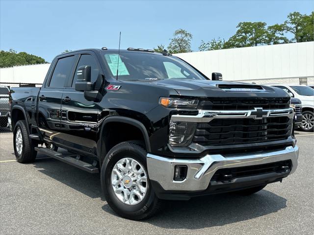 Photo of 2024 Black Chevrolet Silverado 3500