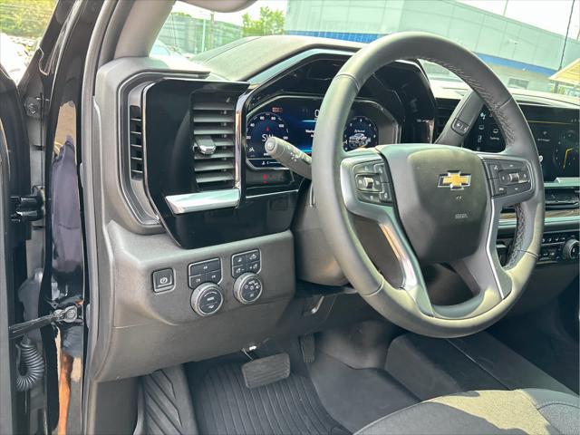 Photo of 2024 Black Chevrolet Silverado 3500