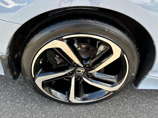Photo of 2022 Sonic Gray Pearl Honda Accord