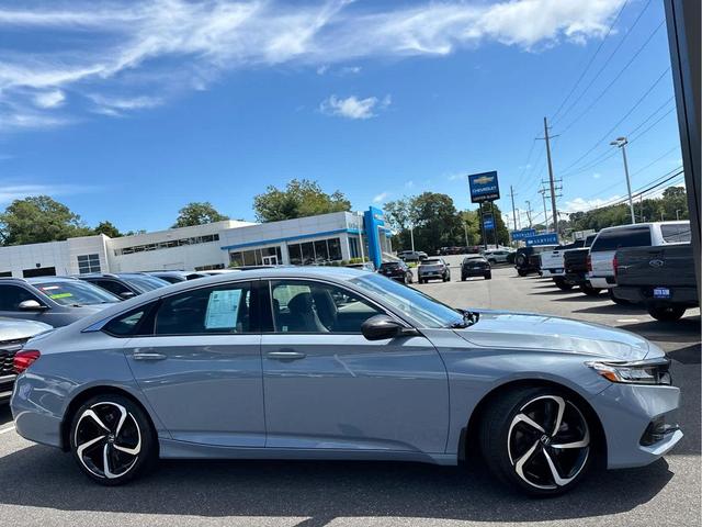 Photo of 2022 Sonic Gray Pearl Honda Accord