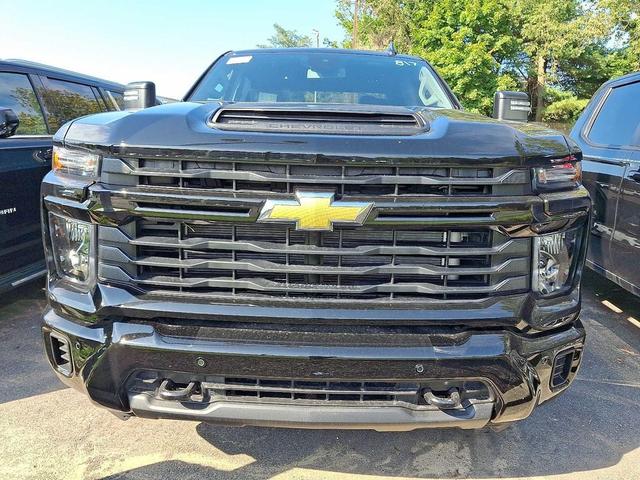 Photo of 2025 Black Chevrolet Silverado 2500