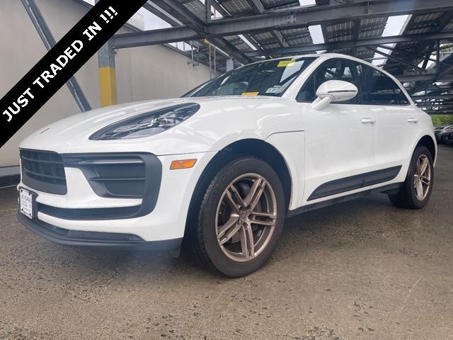 Photo of 2022 Black Porsche Macan