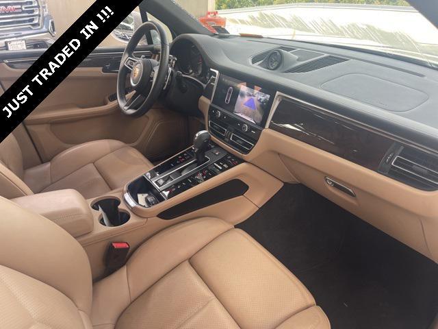 Photo of 2022 Black Porsche Macan