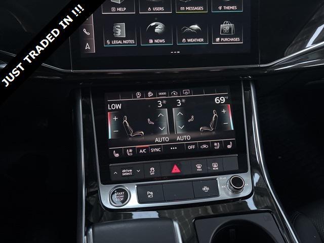 Photo of 2023 Satellite Silver Metallic Audi Q7