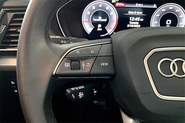 Photo of 2025 Mythos Black Metallic Audi Q5