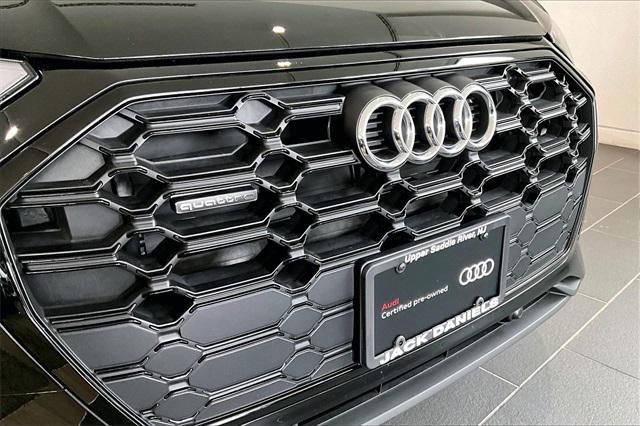Photo of 2025 Mythos Black Metallic Audi Q5