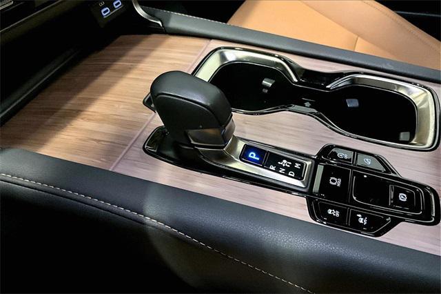 Photo of 2023 Iridium Lexus RX 350