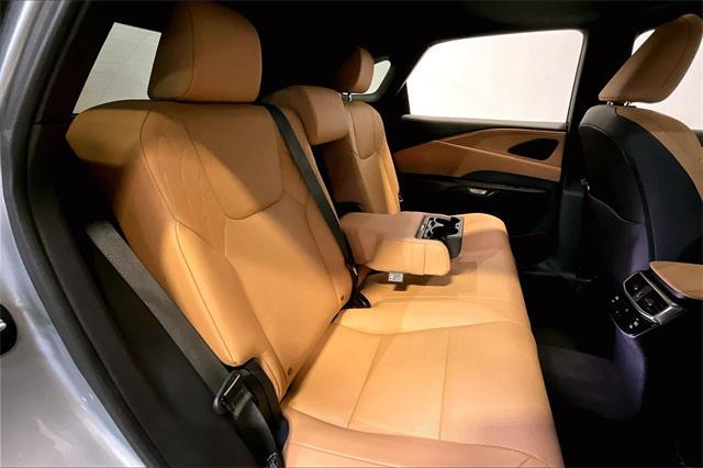Photo of 2023 Iridium Lexus RX 350