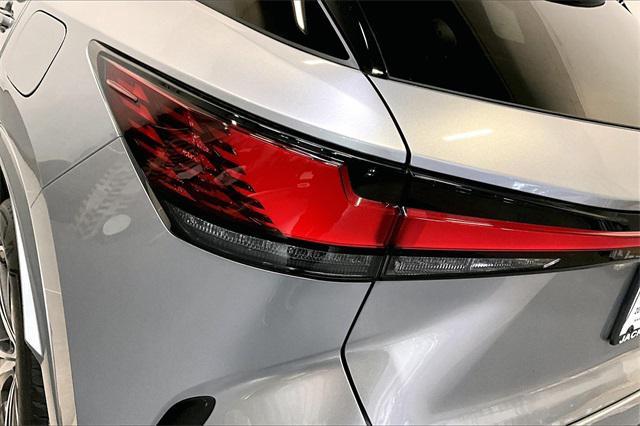 Photo of 2023 Iridium Lexus RX 350
