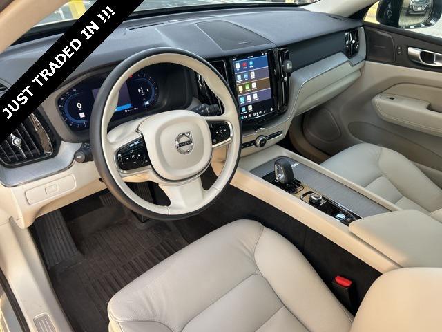 Photo of 2024 Vapour Grey Metallic Volvo XC60