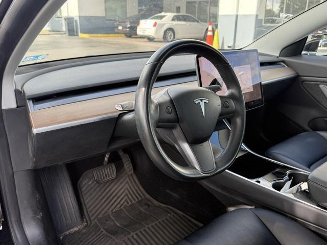 Photo of 2019 Solid Black Tesla Model 3