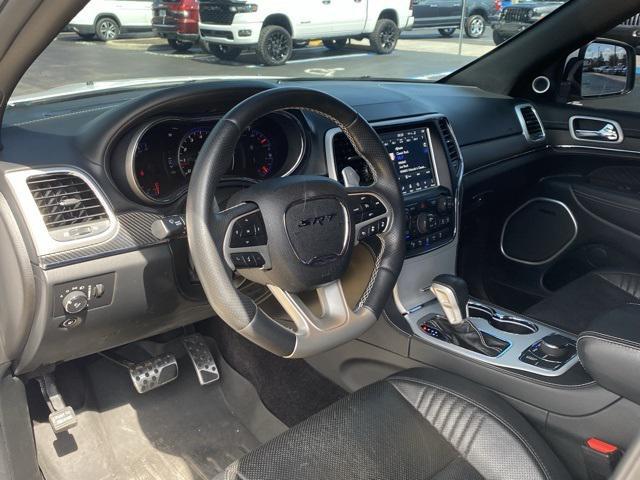 Photo of 2018 Bright White Clearcoat Jeep Grand Cherokee