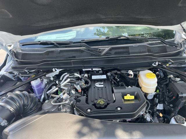 Photo of 2025 Bright White Clearcoat RAM 2500