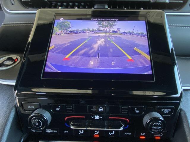 Photo of 2024 Baltic Gray Metallic Clearcoat Jeep Grand Cherokee L