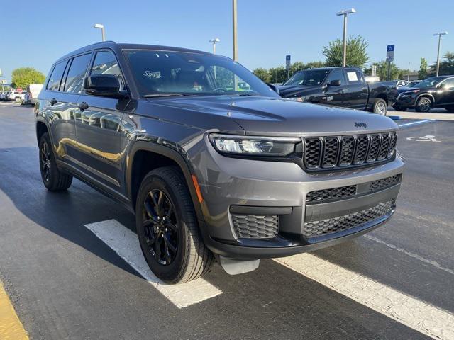 Photo of 2024 Baltic Gray Metallic Clearcoat Jeep Grand Cherokee L