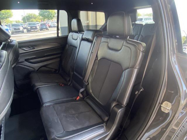 Photo of 2024 Baltic Gray Metallic Clearcoat Jeep Grand Cherokee L