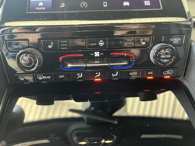 Photo of 2025 Silver Zynith Jeep Grand Cherokee L