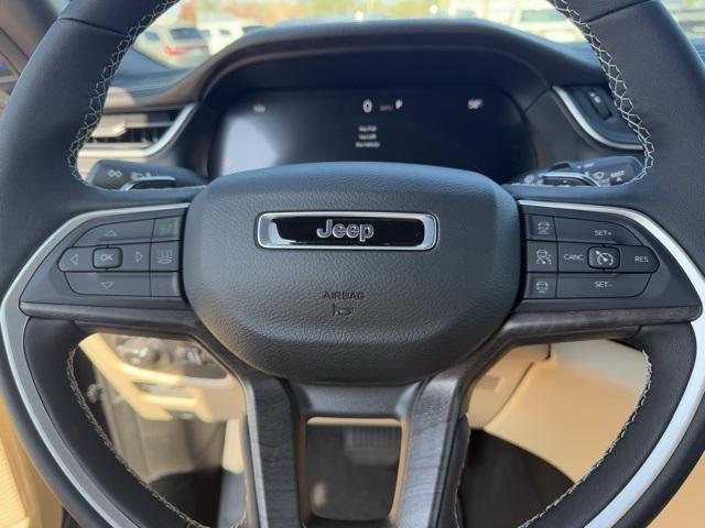 Photo of 2025 Baltic Gray Metallic Clearcoat Jeep Grand Cherokee L