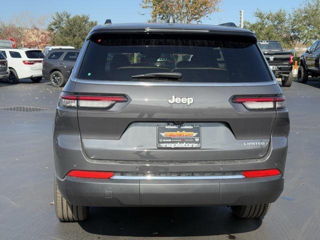 Photo of 2025 Baltic Gray Metallic Clearcoat Jeep Grand Cherokee L