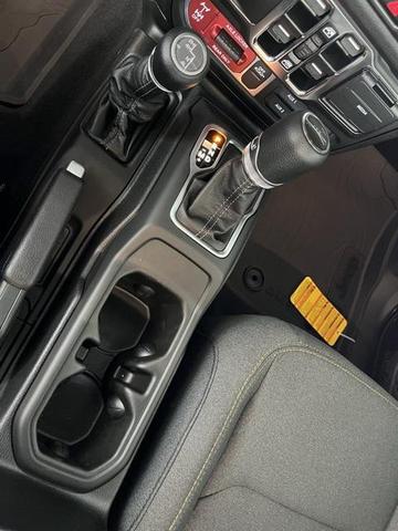 Photo of 2025 Black Clearcoat Jeep Gladiator