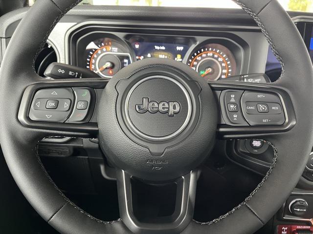 Photo of 2025 Black Clearcoat Jeep Gladiator