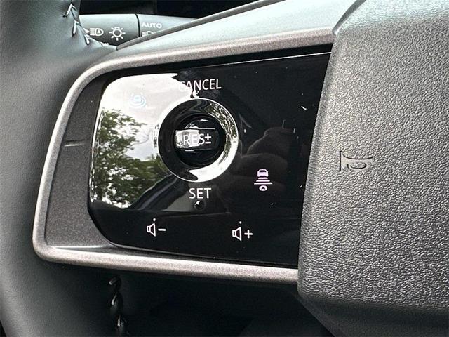 Photo of 2025 Super Black Nissan Murano