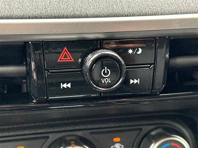 Photo of 2025 Super Black Nissan Kicks