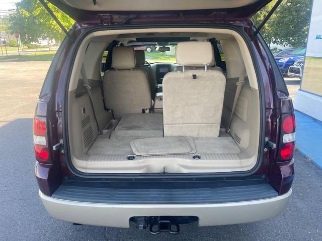 Photo of 2007 Dark Cherry Clearcoat Metallic Ford Explorer