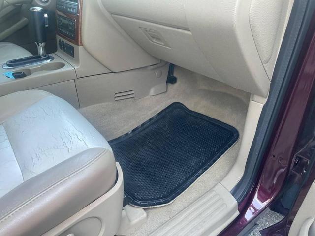 Photo of 2007 Dark Cherry Clearcoat Metallic Ford Explorer