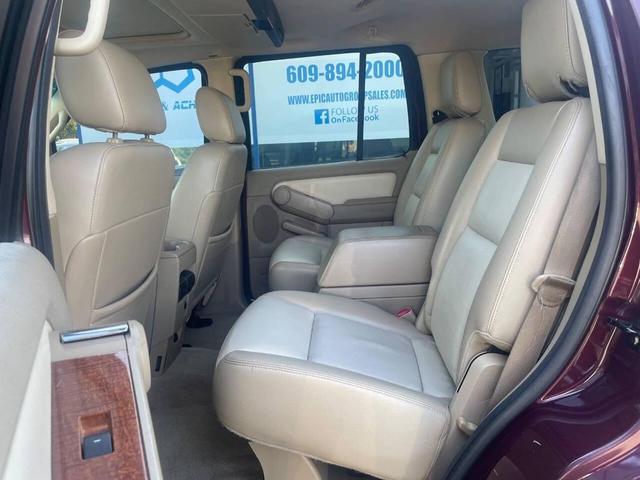 Photo of 2007 Dark Cherry Clearcoat Metallic Ford Explorer