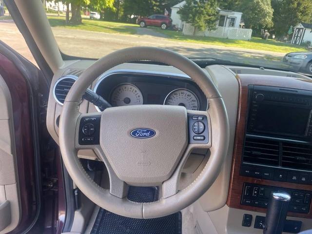 Photo of 2007 Dark Cherry Clearcoat Metallic Ford Explorer