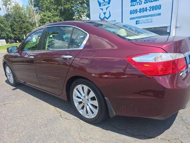 Photo of 2013 Basque Red Pearl II Honda Accord